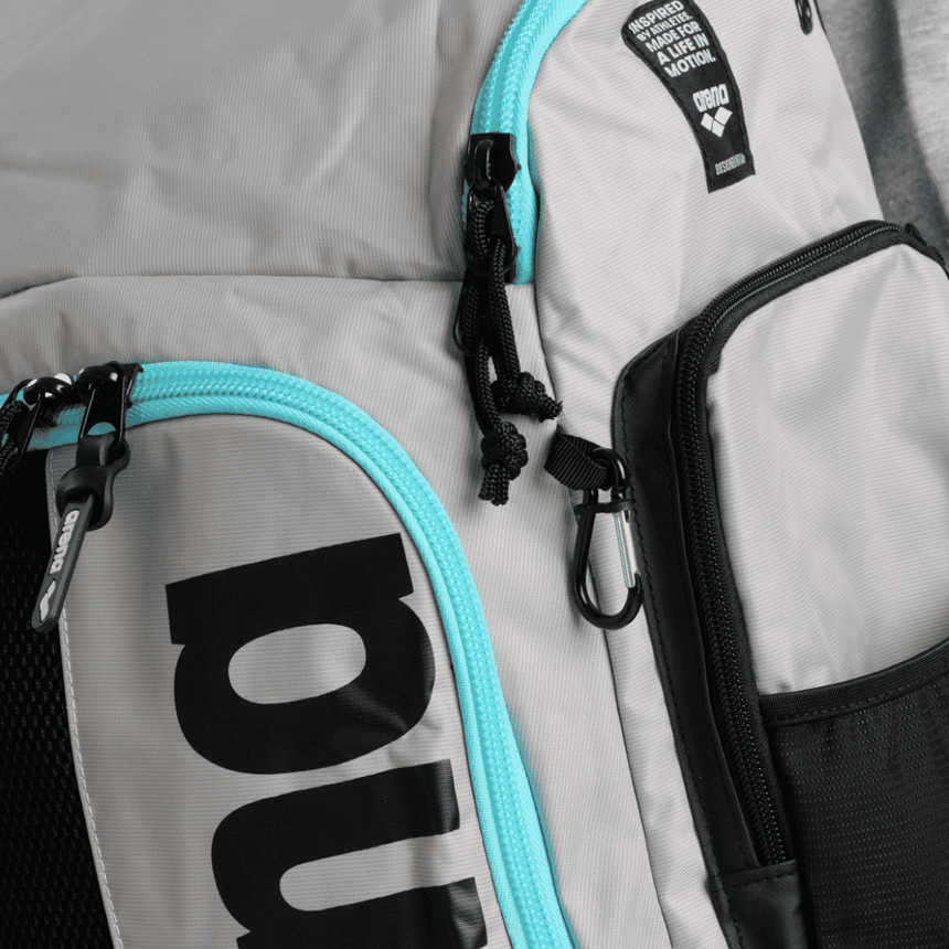 Arena Rugtas Spiky III 45L Ice Sky