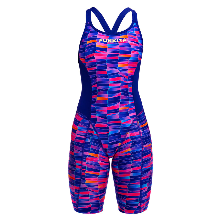 Funkita Badpak met Pijpjes Fast Training Warped Waves