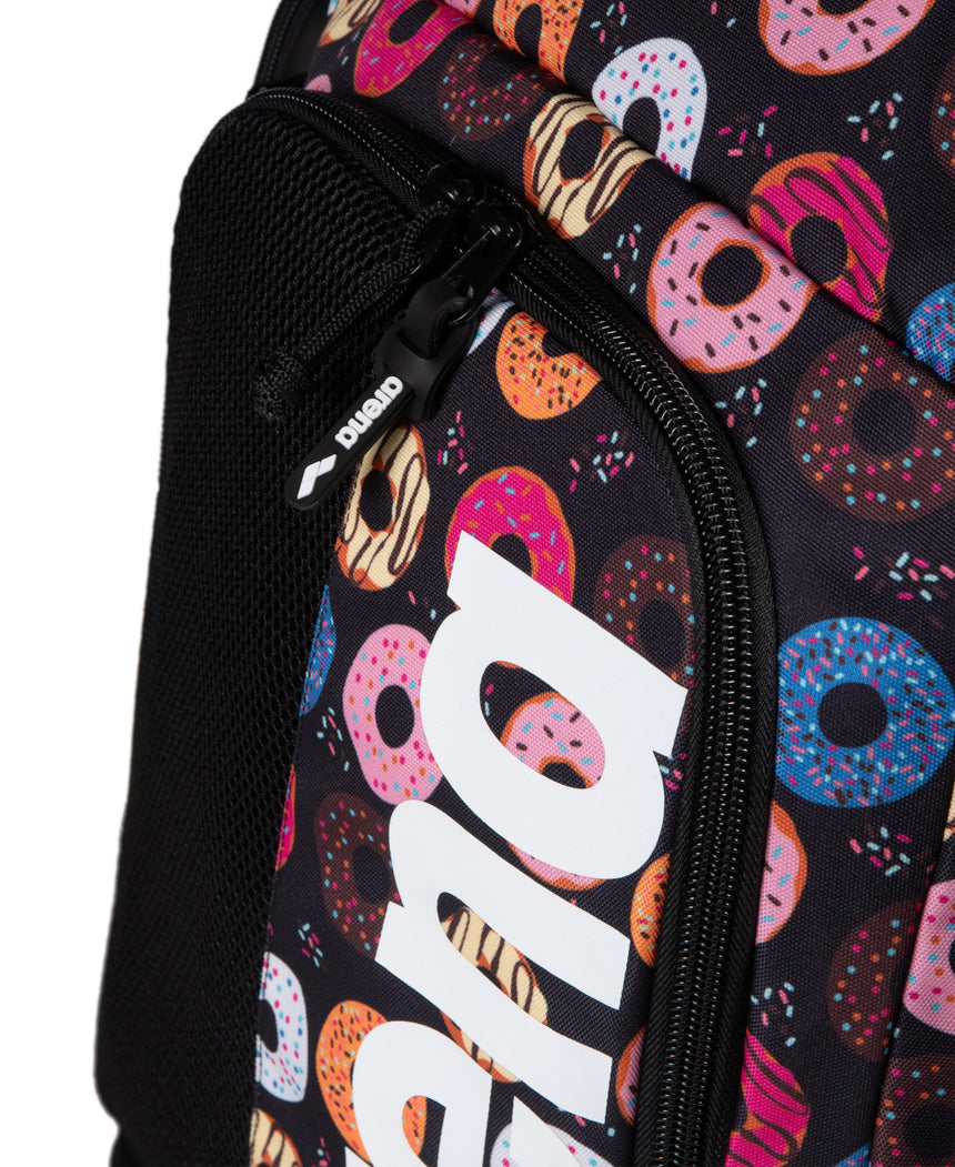 Arena Rugtas Spiky III 45L Allover Donuts