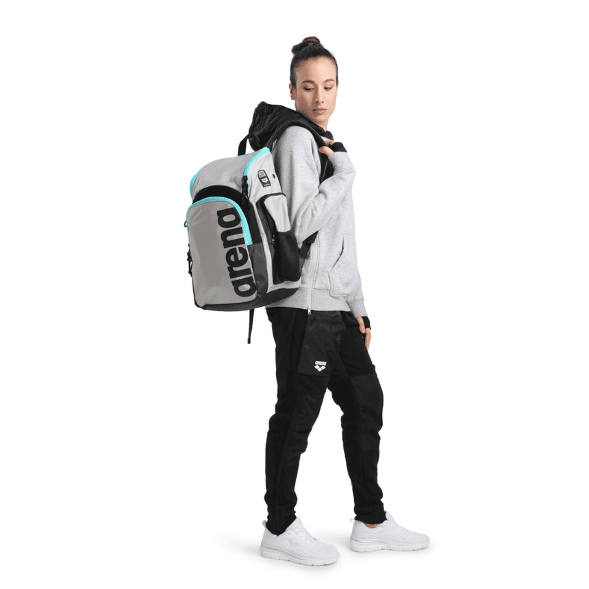 Arena Rugtas Spiky III 35L Ice Sky