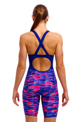 Funkita Badpak met Pijpjes Fast Training Warped Waves